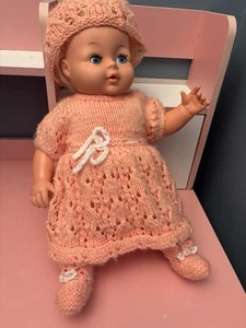 Palitoy Tiny Tears Doll 1970s/80s Vintage Baby Doll with Hand Knitted Clothes - Picture 1 of 15