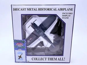 Briefmarkenflugzeuge F-4U Corsair Druckguss Metall Flugzeug #5356-2 1/100 Serie - Bild 1 von 7