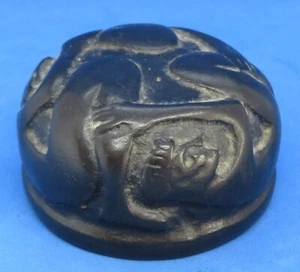 . Irish resin vintage Art Deco antique Celtic design paperweight - Picture 1 of 7