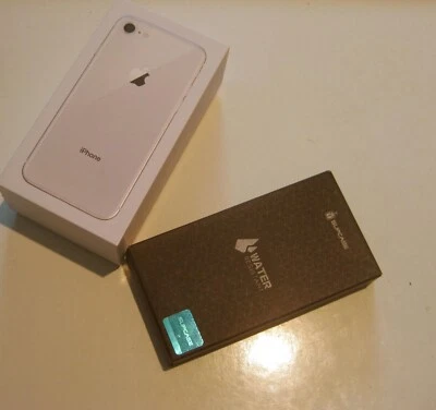 Excelente paquete plateado 64 GB desbloqueado iPhone 8, A1863!! iOS 12.1.3 Foto 1 de 4