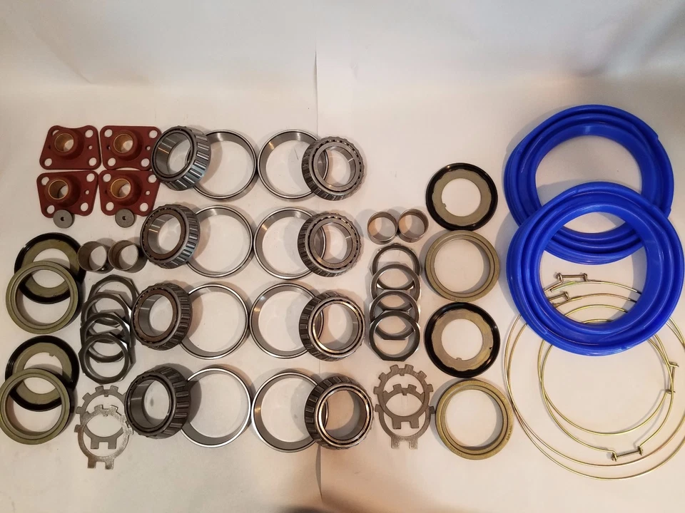 KIT DE REVISIÓN DE BUJE/NUDILLOS ROCKWELL M35A2 MILITAR DE 2,5 TONELADAS DE DIRECCIÓN Y EJE TRASERO Foto 1 de 1