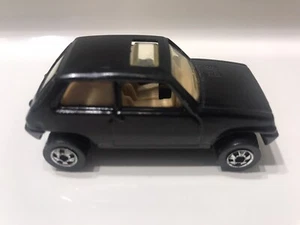 Hot Wheels France Renault Le Car - Picture 1 of 5