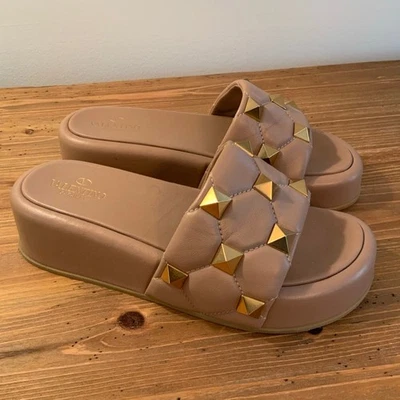 Valentino Garavani Roman Stud Platform Slide Sandal 38  - Image 1 of 4