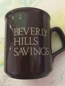 Taza de café marrón vintage Beverly Hills Savings hecha en Inglaterra Beverly Hills - Imagen 1 de 6