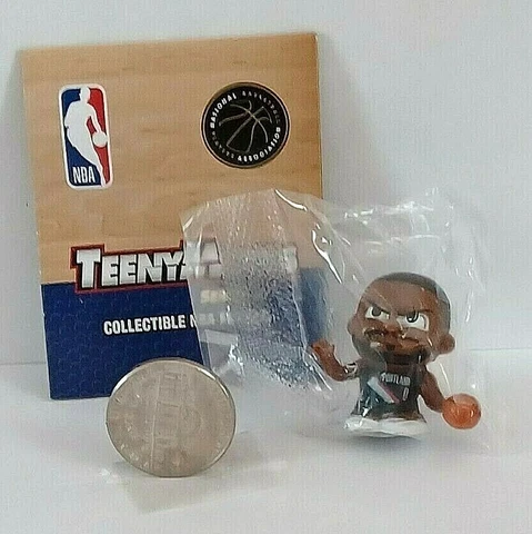 2021 NBA TEENYMATES Damian Lillard TRAIL BLAZERS Series 7 Cover