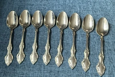 MIKAYLA by ONEIDA -  8 Glossy PLACE / OVAL  SPOONS - Quality Stainless Flatware - Image 1 of 4