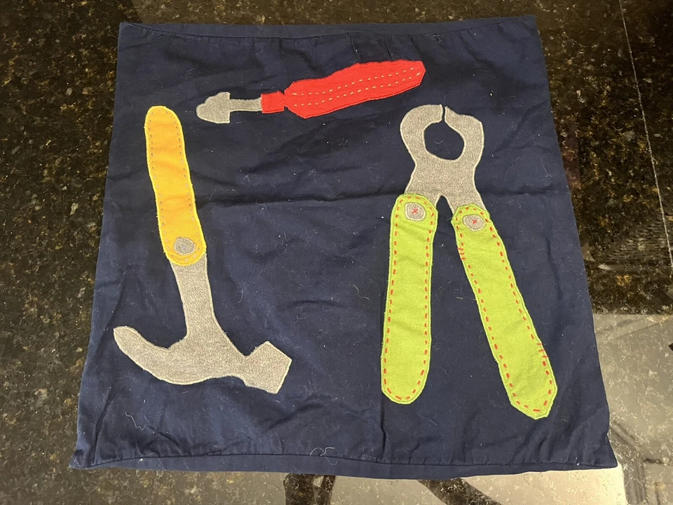 Herramienta decorativa Pottery Barn Kids Trevor funda almohada Foto 1 de 1