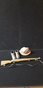 GI Joe Military Figure Long Shot Gun, Shoes, & Hat Accessories - Picture 1 of 7