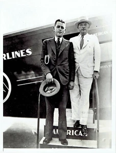 1934 Vintage Photo NYPD Police Commissioner O'Ryan pose American Airlines Plane - Bild 1 von 2