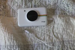 polaroid snap instant print digital camera, white with charging cord - Picture 1 of 1
