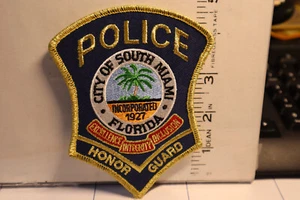 police patch SOUTH MIAMI POLICE FLORIDA YELLOW BORDERS - Picture 1 of 1