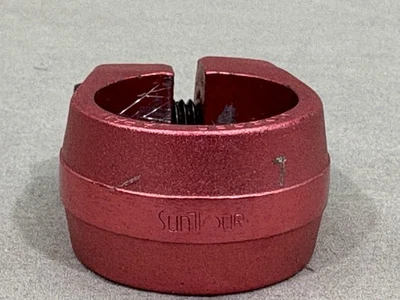 Abrazadera de tija de sillín Suntour QR vintage roja 22,2 Foto 1 de 4