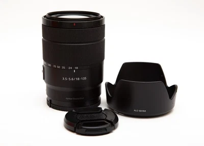 Sony SEL E 18-135mm F/3.5-5.6 OSS Lens - Sharp & Fast! (USA Model) - Image 1 of 4