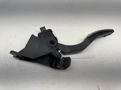 2019 年道奇充电器 SRT 加速器喉咙气体踏板传感器 04861714AF — 第 1/4 张图片