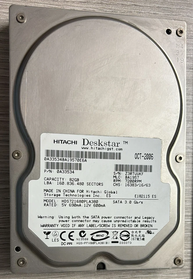 Hard Disk Hitachi 80GB SATA 3.5" HDS721680PLA380 usato, in ottime condizioni - Immagine 1 di 2