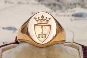 Anillo de sello victoriano heráldica caballeros escudo de armas de oro amarillo de 14 k para hombre - Imagen 1 de 11