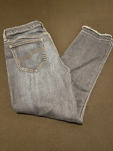 Lee Regular Fit Straight Leg Mid Rise Women's size 16P Dark Blue Denim Jeans - Picture 1 of 12