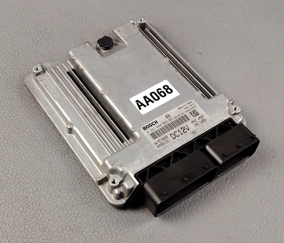 Mitsubishi Fuso Canter 3.0 Engine ECU 4M50T 4M42T 0281020063 ME194098 4079202311 - Image 1 of 4