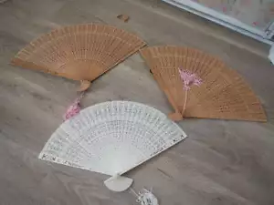 Set of 3 Chinese Cool FANS, 2 Sandalwood & 1 White Bone Beautiful Unique Vintage - Picture 1 of 11