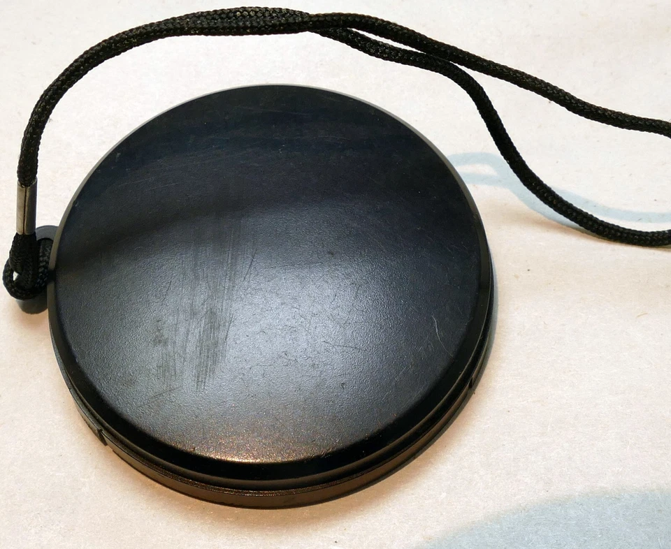 Plastic 52mm lens front cap slip on type - Image 1 of 4
