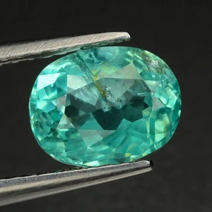 1.51 Ct Eye-catching Oval 7.6 x 6.1 MM 100% Natural Neon Blue Brazilian Apatite - Picture 1 of 5