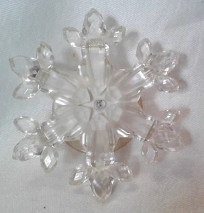 Plastic Light-Up Changing Color Snowflake w/Suction Cup - Works - Picture 1 of 3