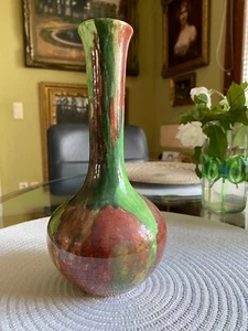 Vase wohl um 1920-30. Am Boden gelb bezeichnet: M/WKK 4 ? Höhe: 21 cm. - Bild 1 von 4