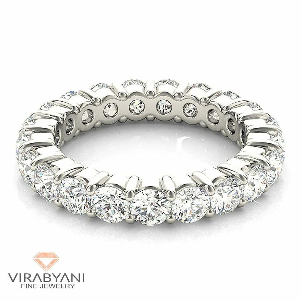 3.20 ct G-VS1 Diamond Eternity Band Shared Prong Eternity Ring in Platinum - Image 1 of 4