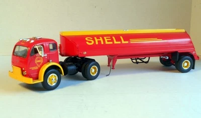 First Gear 1/34 1953 White 3000 Shell reboque trator fundido #19-1986 usado - Imagem 1 de 4