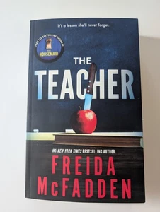 The Teacher by Freida McFadden **FREE SHIPPING** - Picture 1 of 6