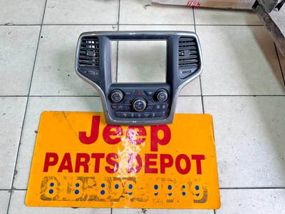 Jeep Grand Cherokee 2018 2021 control de clima tablero bisel radio 8,4" 68333939AA Foto 1 de 4