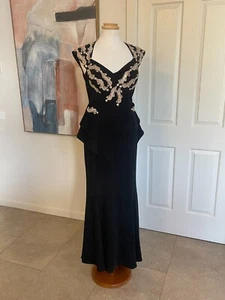 Womens Dress Elegant Azara Black Formal Dress with Rhinestone/Diamantes Size 12 - Picture 1 of 24