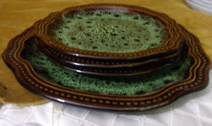 VINTAGE ELAMA STONEWARE DISHES~1 -10.25"DINNER PLATE,[3] 7 5/8" SALAD PLATES - Picture 1 of 5
