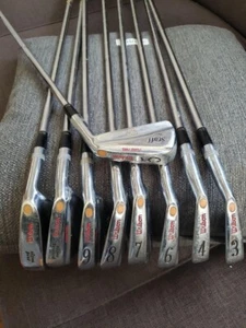 Wilson Staff Fluid Feel Iron set 9pcs 3-9 Pw Sw DG S400 N.S.ProRED S-Flex RH! - Picture 1 of 7