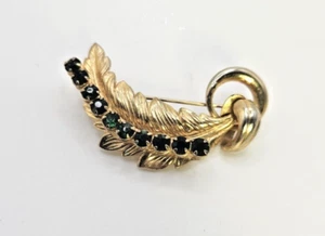 Vintage gold tone leaf Emerald color brooch - Picture 1 of 5