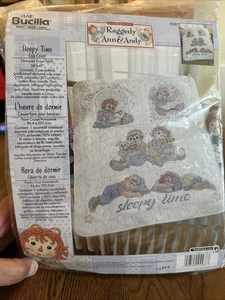 Vintage BUCILLA Raggedy Ann & Andy Sleepy Time Crib Cover Kit 2010 OOP RARE NOS - Picture 1 of 5