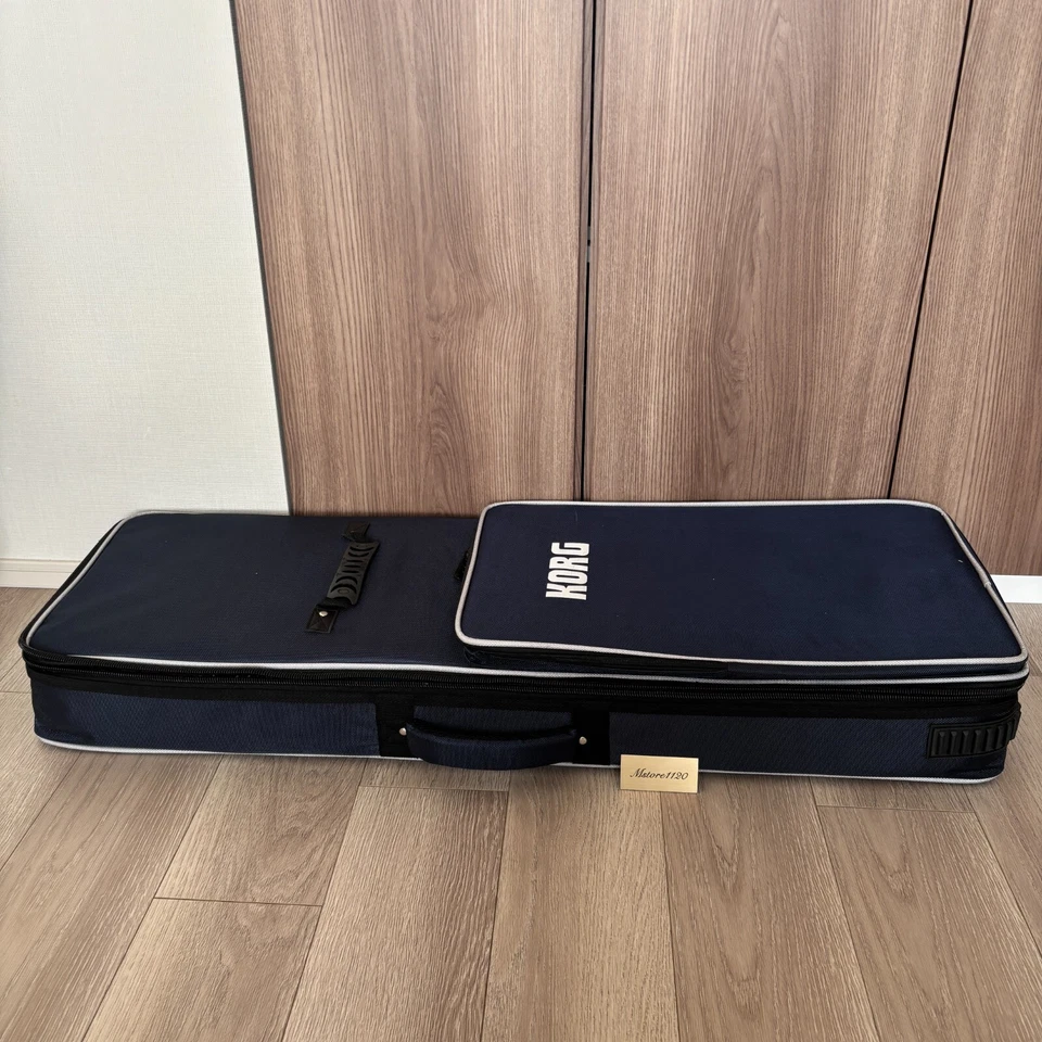 Korg Kross 2 SC 61-Key Keyboard Synthesizer Soft Case and Adapter White Used - Image 1 of 4