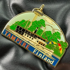 FINNLAND METALL KÜHLSCHRANKMAGNET TAMPERE STADTFÄHRE LANDSCHAFT TOURISTISCHES SOUVENIR 🙂 - Bild 1 von 3