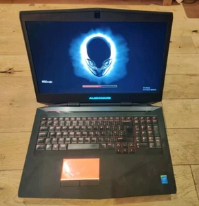 Alienware M17x R5 - Picture 1 of 13
