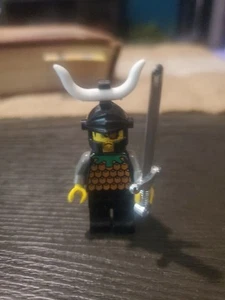 LEGO® Minifigure Castello cas043 Cavalieri Regno I Gilbert il Cattivo Drago Nero Lui - Foto 1 di 2
