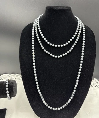 3- Black/Gray Shell Pearl Gemstone Beads Necklaces Bracelet 22”, 18”, 36” 7” - Image 1 of 4