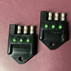 Paquete de 2 probador de enchufes de remolque para camión de 4 vías circuito plano probador de luz de alambre fusible - Imagen 1 de 5