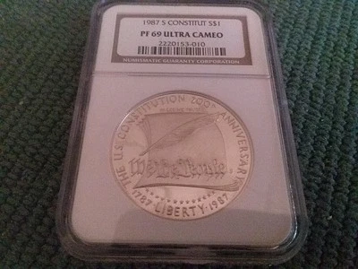 1987-P Constitution Commemorative Uncirculated Silver Dollar NGC MS 69 - Image 1 of 2