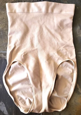 Тонизирующая панель для живота с высокой талией Delta Burke размер 1X - Изображение 1 из 2