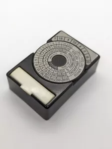Vintage photo exposure meter made in the USSR 1960-1970 - Picture 1 of 7