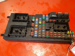 2017 KIA SORENTO Fuse Box - Picture 1 of 4