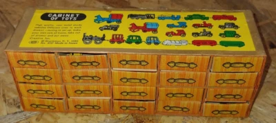 1950-е ШКАФ ИГРУШЕК NO 3737 SHACKMAN'S N.Y. Полный комплект - все ящики и игрушки - Изображение 1 из 4