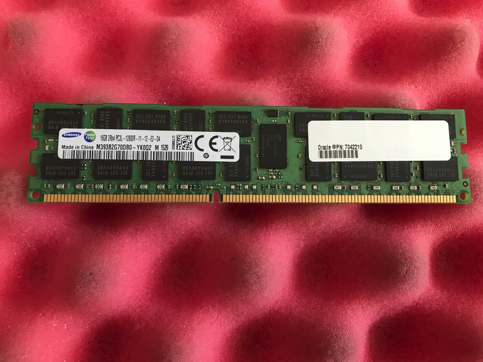 7042210 Oracle / Sun 16GB PC3L-12800R DIMM by Samsung - Image 1 of 1