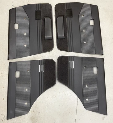 Paneles de puerta azul/gris para Toyota Land Cruiser. COMO NUEVO. Serie 60.  Foto 1 de 4