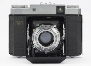 Zeiss Ikon Super Ikonta Folding Film Camera 531/16 with Tessar 3.5/75mm - Picture 1 of 9